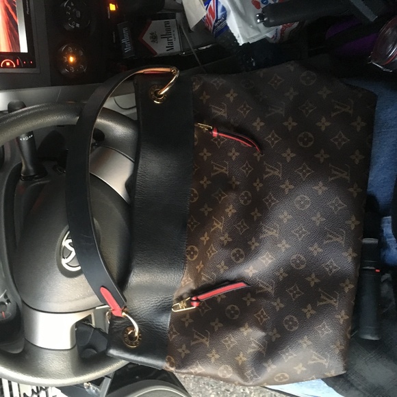 louis vuitton tuileries hobo bag - Picture 1 of 8